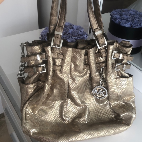 Michael Kors Hobo Crossbody Bag Metallic Pewter - Picture 1 of 5